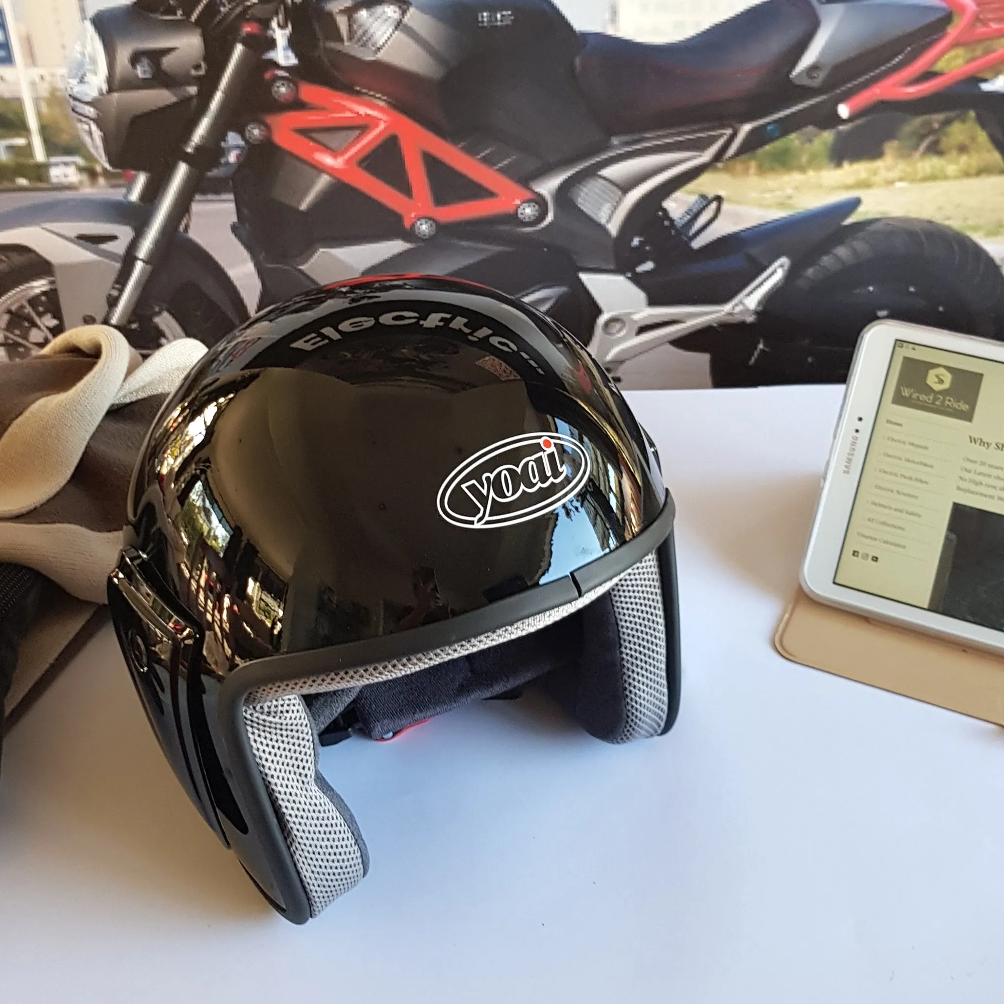Moped Helmet With Visor WH2 Black