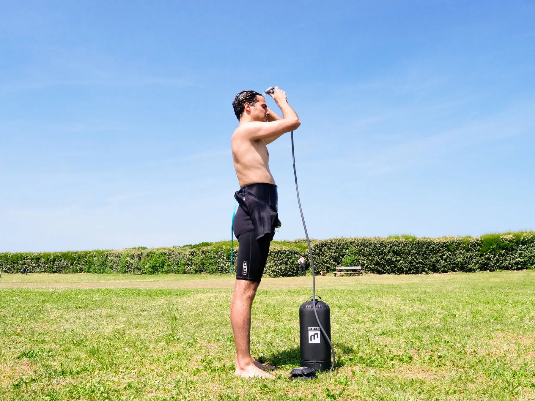 PRESSURE SHOWER - SURF ACCESSORIES
