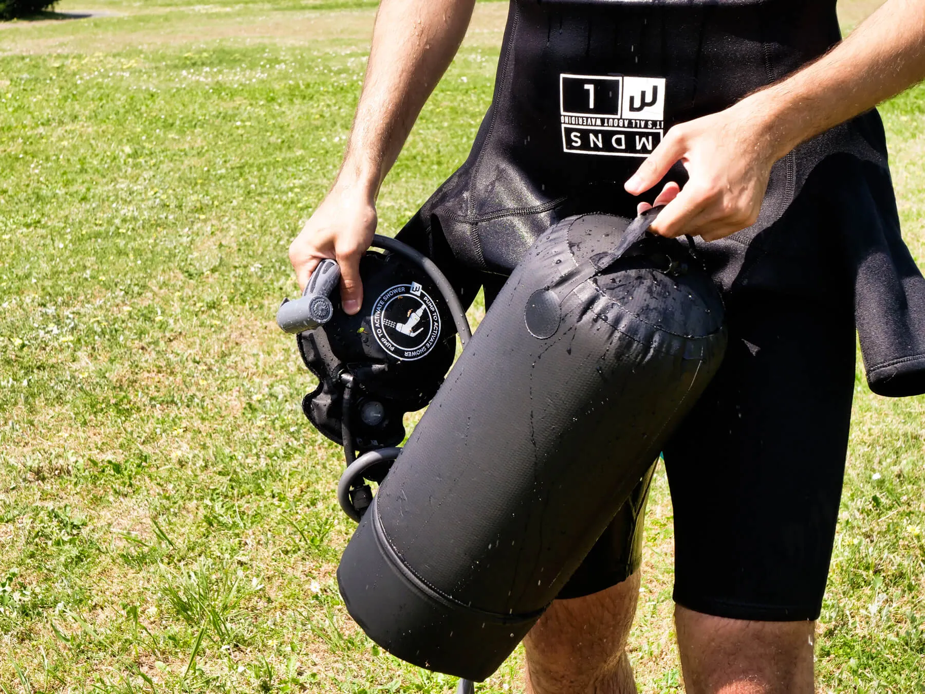 PRESSURE SHOWER - SURF ACCESSORIES