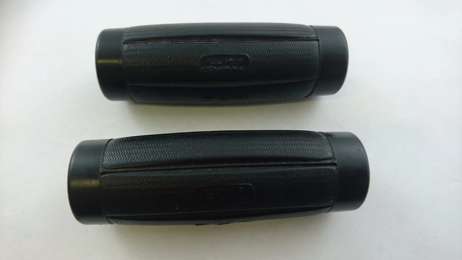 ROD BRAKE HANDLEBARS DOVER HANDLEBAR GRIPS BLACK CELLULOID ONE PAIR ONLY NOS